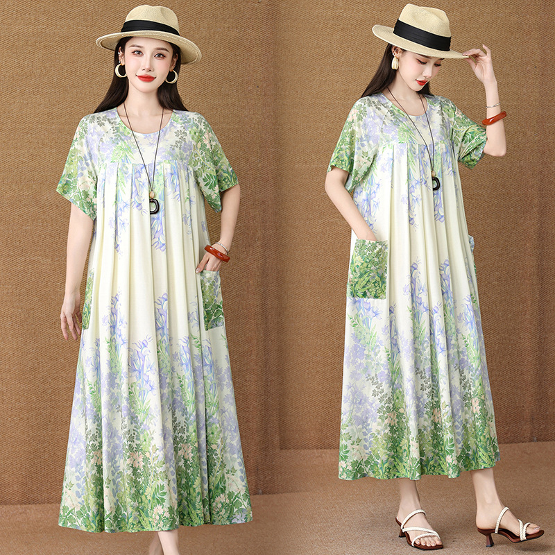 New Cotton Silk Ethnic Style Light Luxury Floral Dress for Moms, Fashionable Long Dress with Mid-Sleeves for Outerwear
