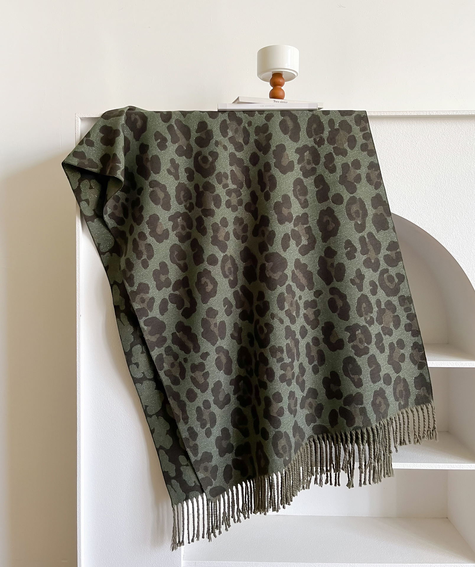 Nuevo estilo de moda de alta calidad imitación de cachemira bufandas de bordas de patrón de leopardo temperamento de cuadrilátero universal engrosado calentamiento buñuelo