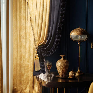 Modern Accessible Luxury High-End Black Gold Velvet Curtains 2025 New Simple European Style House American Style Living Room and Bedroom