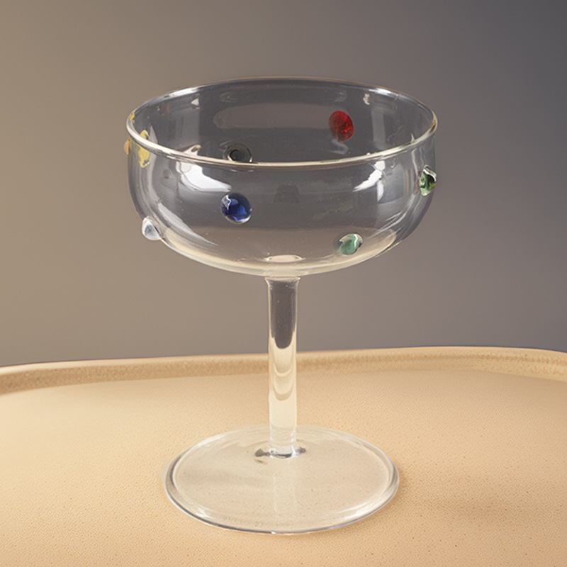 Alta sensación de vidrio de granja de azúcar de color taza de cóctel de vino creativo taza de alto silicio de alto valor de color taza de alto pie