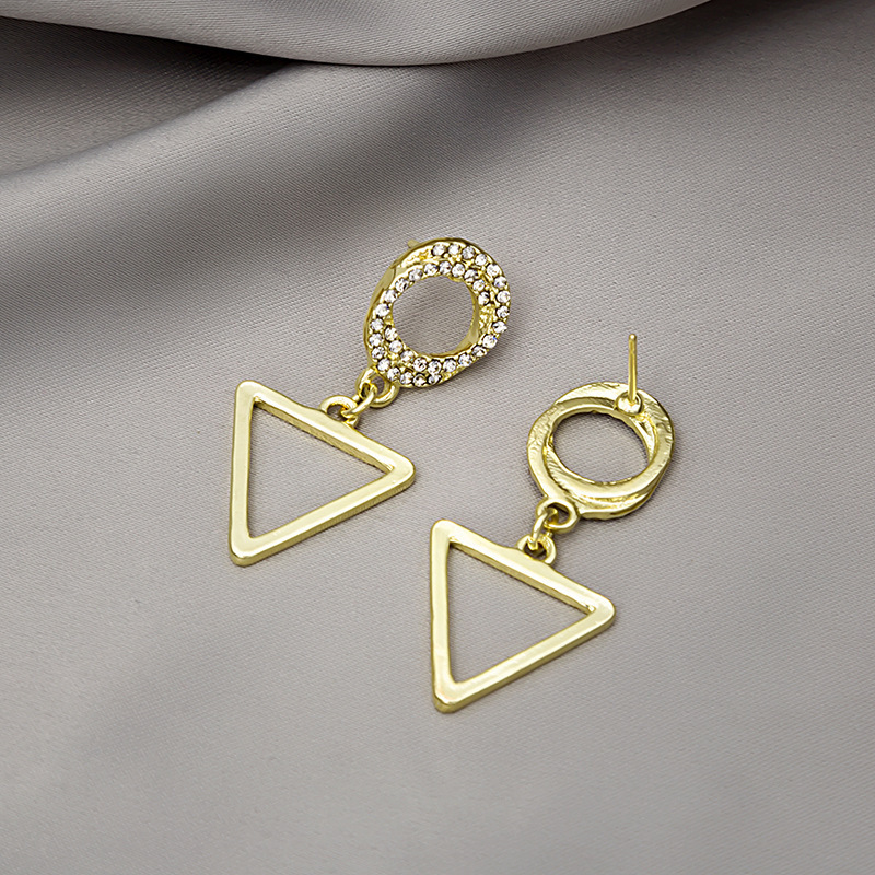 Orecchini triangolari vuoti stile coreano & clip a cerchio_voghion.com