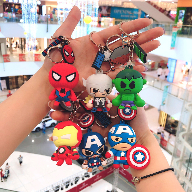 New Avengers Alliance Keychain Cartoon Iron Man US Team Raytheon Creative Car Keychain Pendant Gift