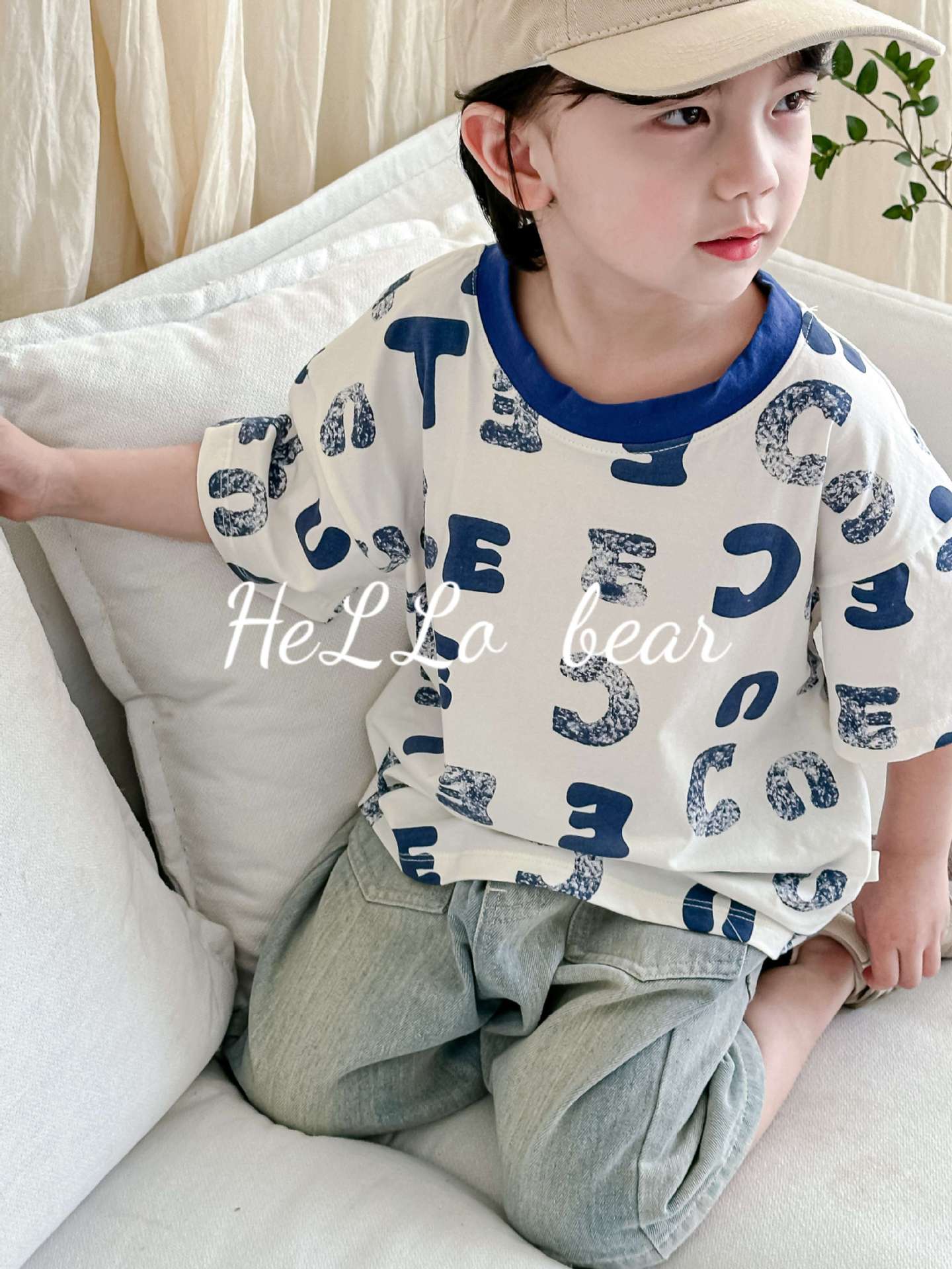 Синяя буква