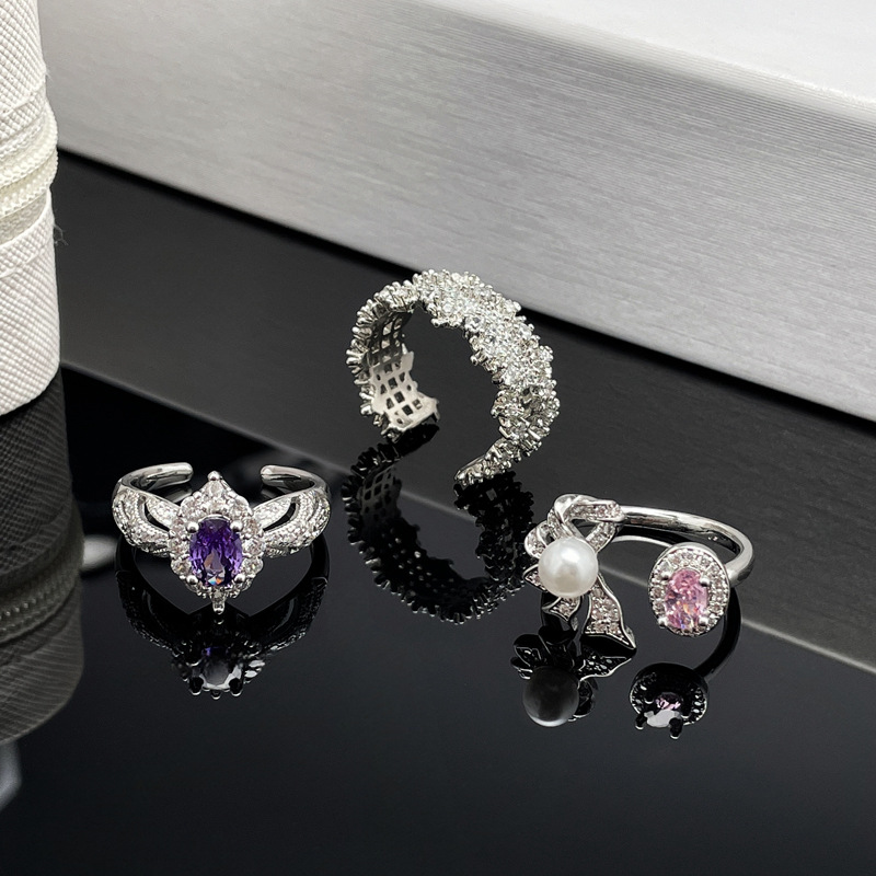 Luxuriöser Damenring Mit Diamant-schleife In Rosa Design_voghion.com