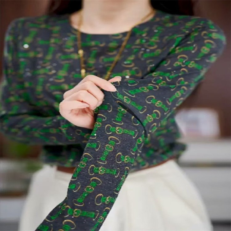 A bold drop-shipping attempt to show women’s charm in mother’s clothing 4