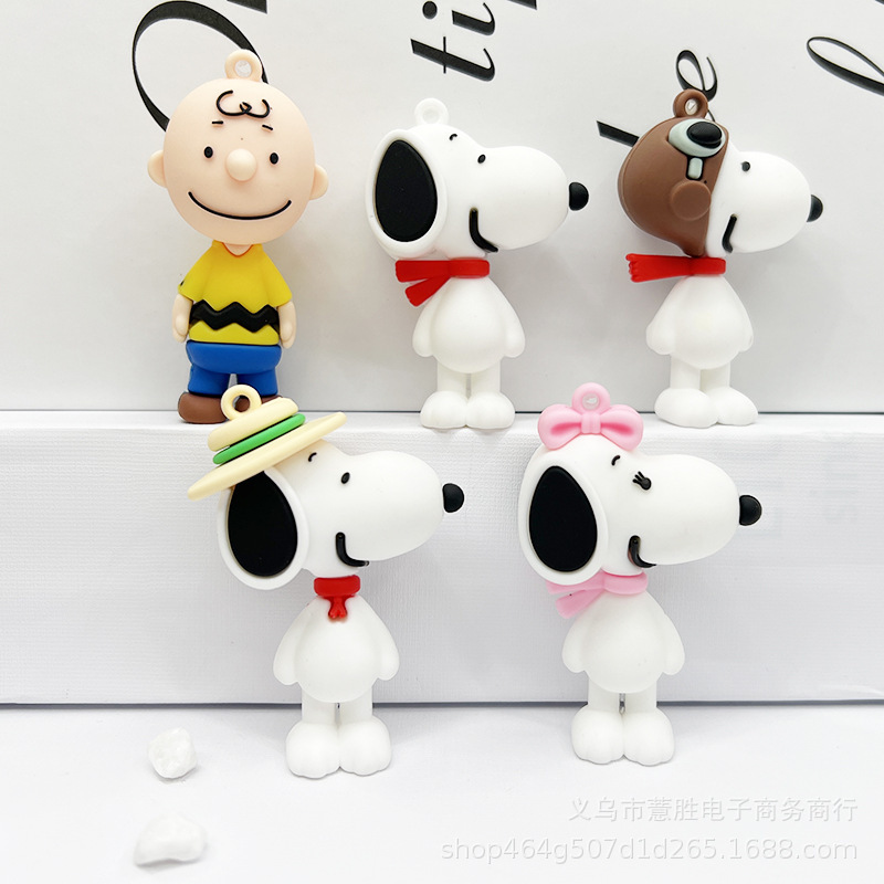 New Snoopy Keychain Snoopy Doll Keychain Charlie Keychain Car Couple Bag Hanging Jewelry Batch