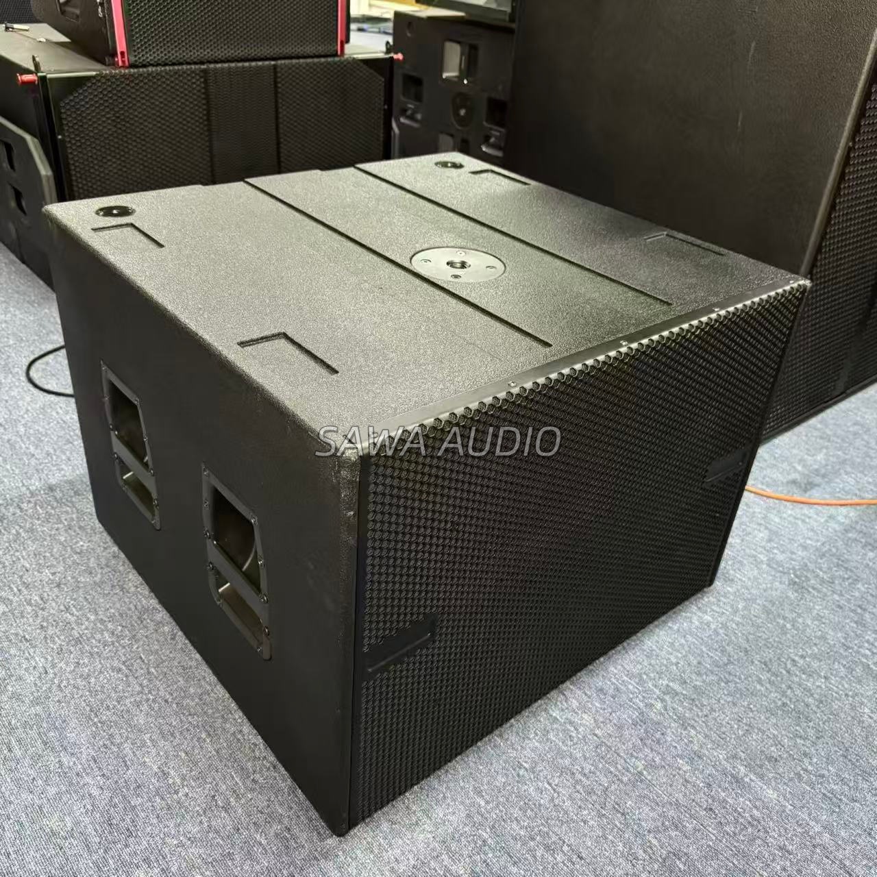 Subwoofer de 18 pulgadas de alta potencia de matriz lineal de sonido profesional al aire libre para conciertos de altavoces de bar
