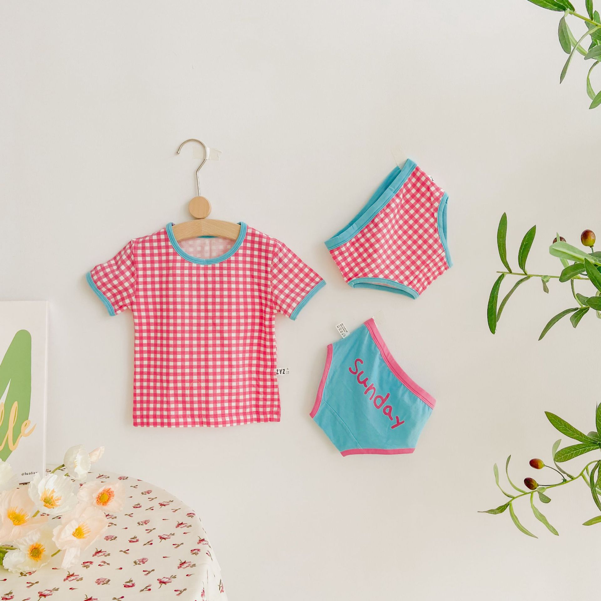 아기 소녀 핑크 블루