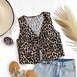 �W���羳Ůʿ���ı��y�ļ����e�r���R���⴩Ů��R�dϵ���R�A