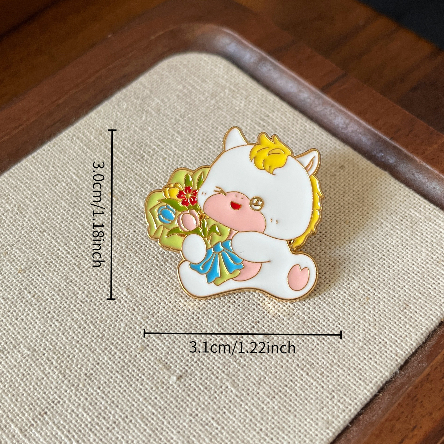 Nueva 2026 insignia del año del caballo, mascota de la marea nacional, ropa encantadora, broche, bolsos, accesorios, regalos de Año Nuevo