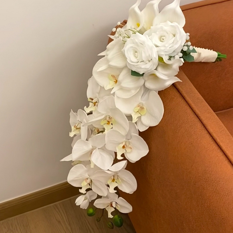 感瀑布花手捧花婚礼新娘影楼摄影道具情侣手持领证花束|undefined