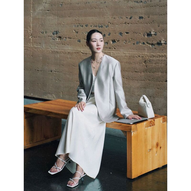 Early Autumn Order High D Cut Heavy 45mm Mercerized Wool Mulberry Silk Minimalist Collarless Blazer