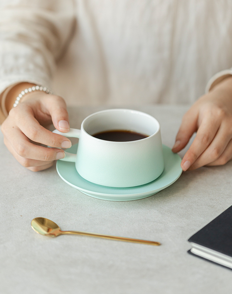 Modern Minimalist Ceramic Coffee Cup And Saucer Set_voghion.com