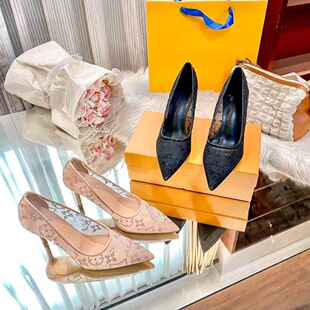 L �ٽz�߸�ЬŮ26�¿���Ը��U�ռ��^��Ь�W���̽���ɫˮ�ŮЬ