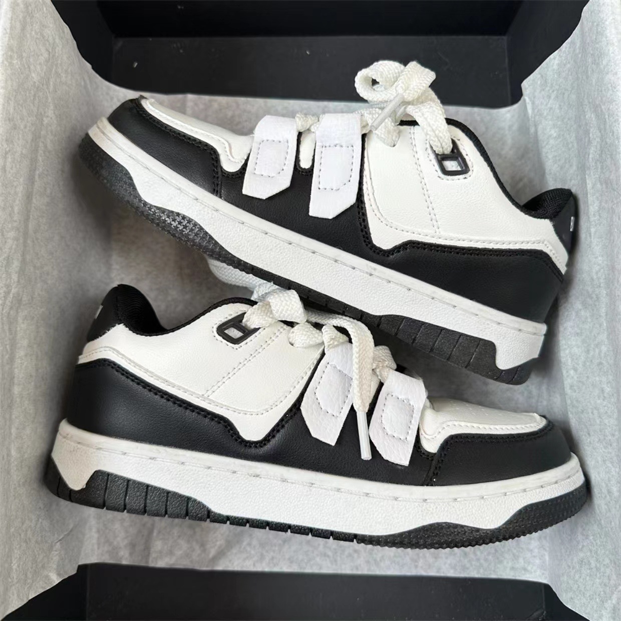 2024 Student Leisure Street Photo Instagram: Low cut, thick sole, high board women, Han Yuansu, sports shoes for men_voghion.com