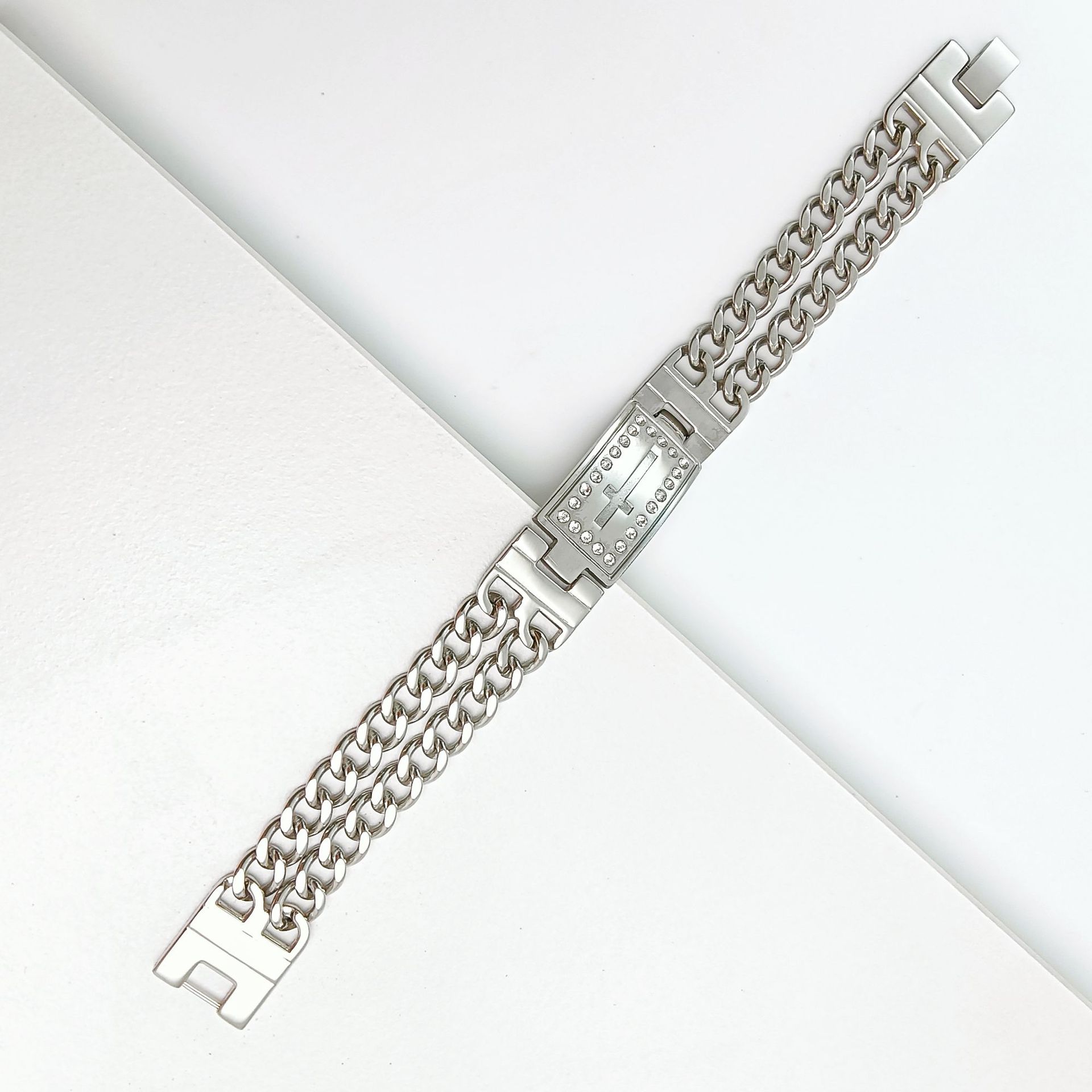 Bracelet épais double couche en forme de croix, serti de diamants, en acier inoxydable et titane, style hip-hop, bijou tendance pour homme_voghion.com