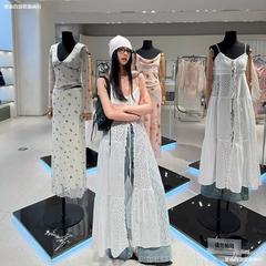 女性用ホワイトレースサスペンダードレス、初春旅行着、韓国風レイヤードオーバースカート、海辺での休暇スリットロングスカート