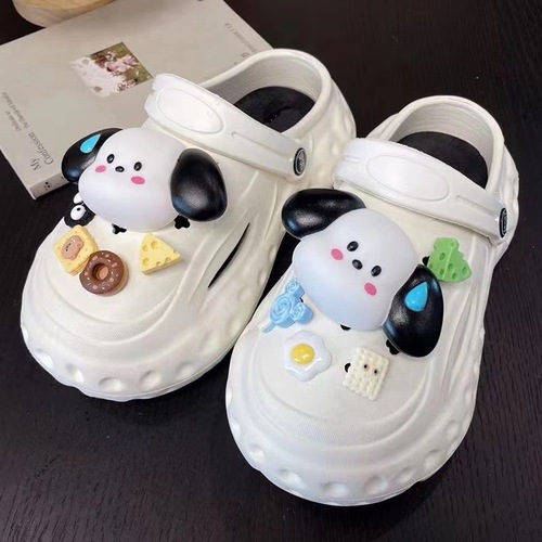 Women's Summer Cute Cartoon Crocs for Outerwear  New Girly Thick-soled Versatile Non-Slip Baotou Sandals