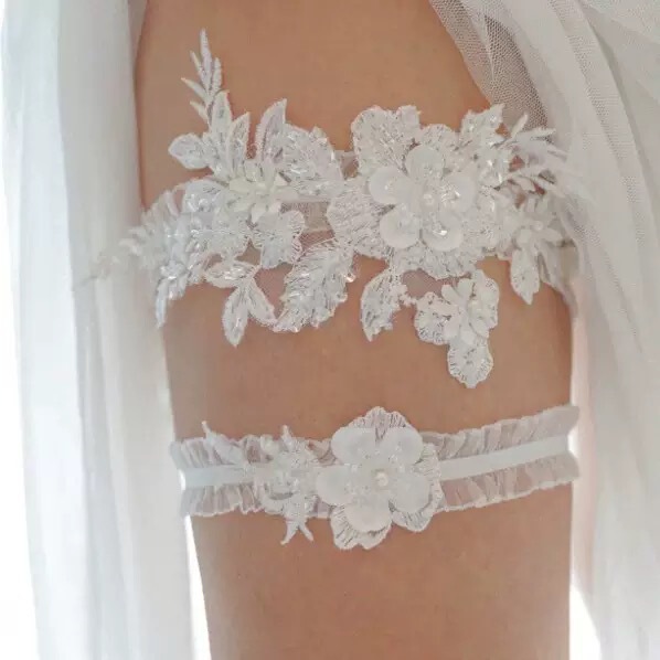 Garter 2-piece bridal garter set, white lace embroidered floral elastic leg band, wedding accessory