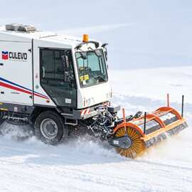 轻型通用扫雪滚刷物业代步车辆改装广场日常清雪毛刷设备