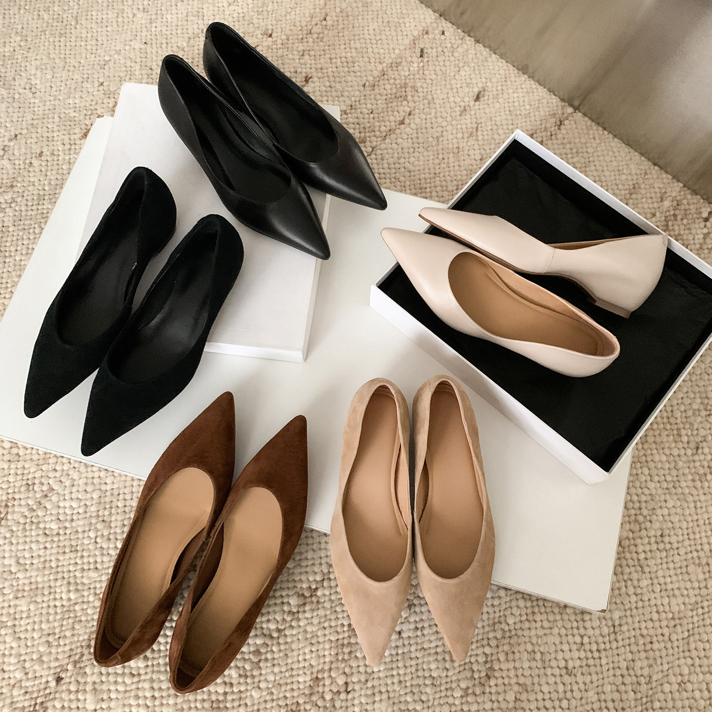 2025 신형 소가죽 뾰족코 깊은구멍 보이지 않는 웨지힐 통근화 4cm 키높이 프렌치 심플 여성화