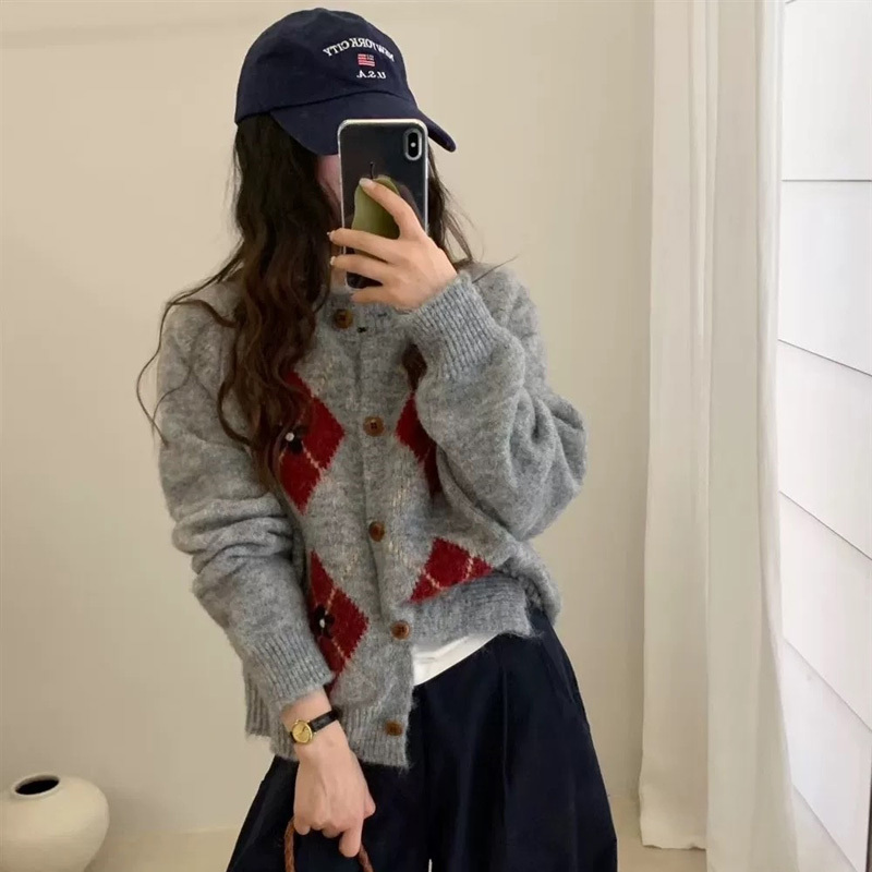 复古菱格绣花圆领毛衣外套女2025秋冬新款宽松慵懒风软糯针织开衫|undefined