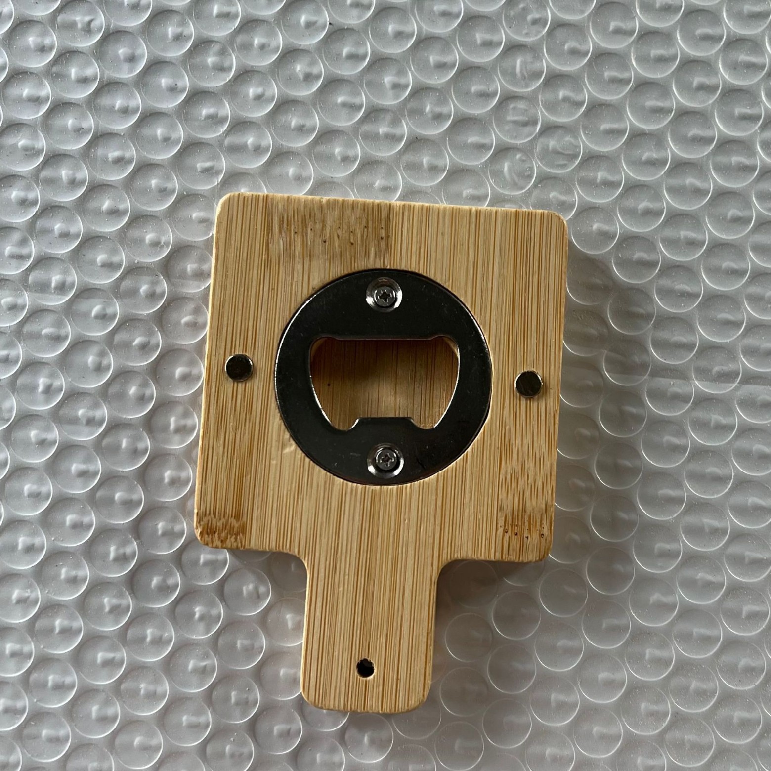 Abrebotellas de cerveza fábrica recta bambú redondo creativo magnético refrigerador etiqueta publicidad logotipo promoción al por mayor acero inoxidable