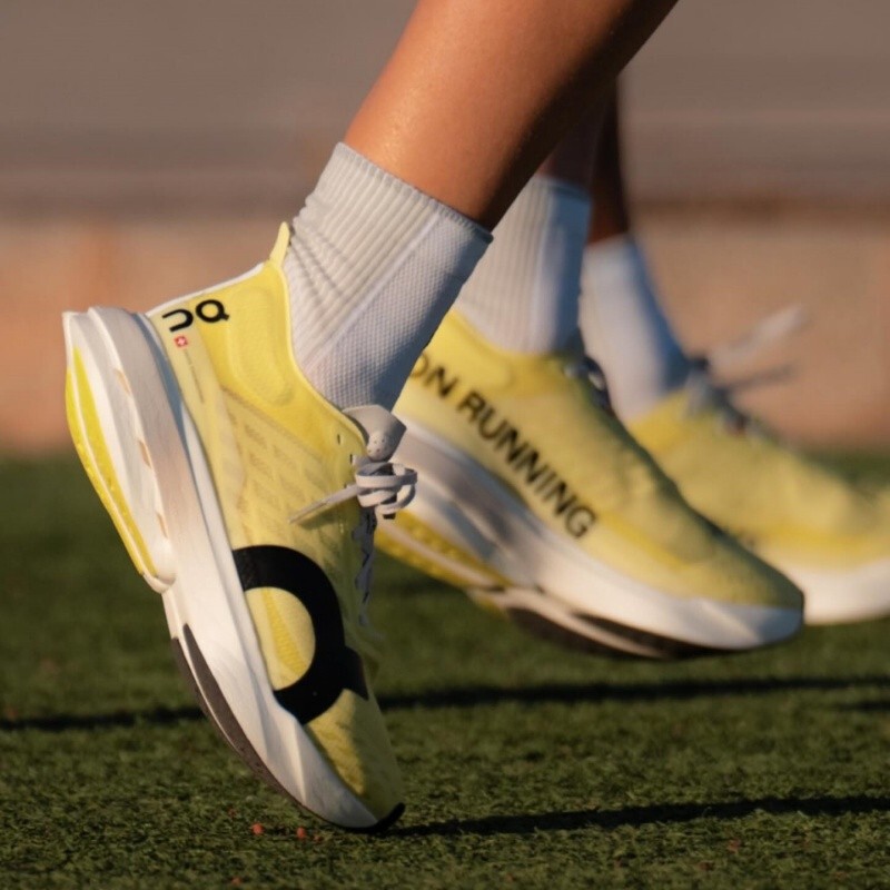 Putian Cloudspike Amplius Men's and Women's Cushioning and Wear-Resistant Professional Marathon Road Running Shoes