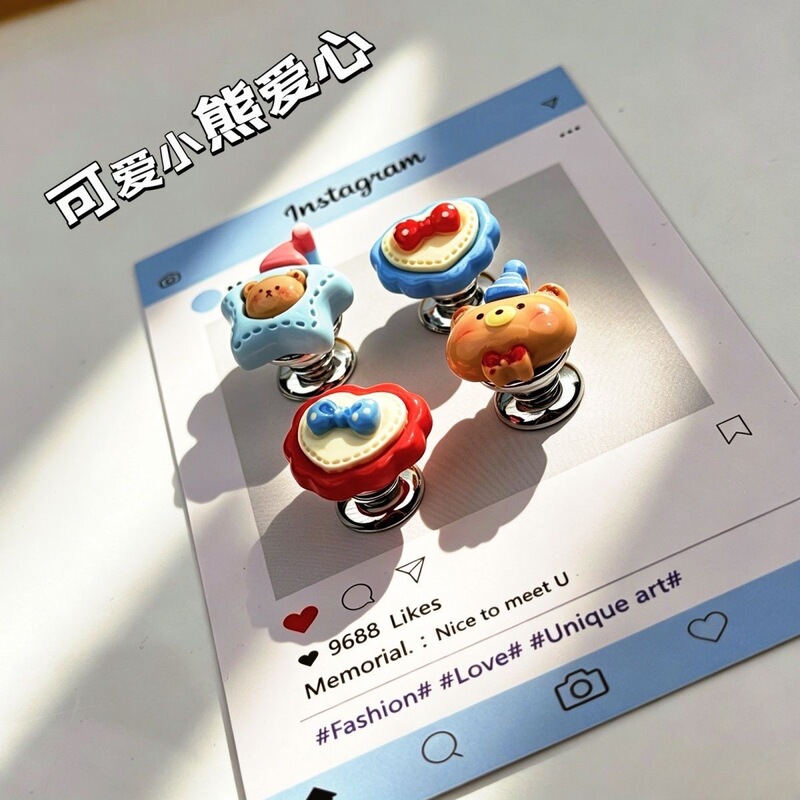 Cartoon Bow Tie Button for Nail Art, Bathroom Water Tank Switch Button Presser, Toilet Lid Lifter Gadget