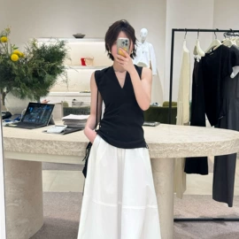 女式羊毛衫;女式针织衫;连衣裙
