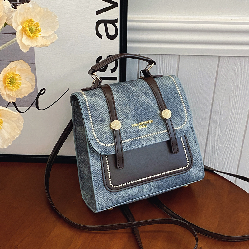Niche Women's 2026 New Fashion High-end Commuter Backpack Retro Versatile Handbag Crossbody Bag_voghion.com