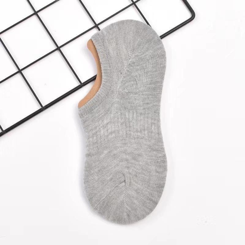 Calcetines de verano para mujeres calcetines de barco anti olor delgados silicona invisible anti-deslizante no se caen calcetines cortos superficiales con soporte bajo transpirable y cómodo