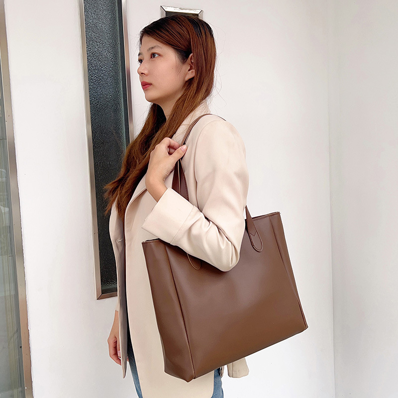 Bolso retro para mujeres 2023, nuevo bolso de viaje coreano de moda versátil, bolso de hombro de gran capacidad, moda