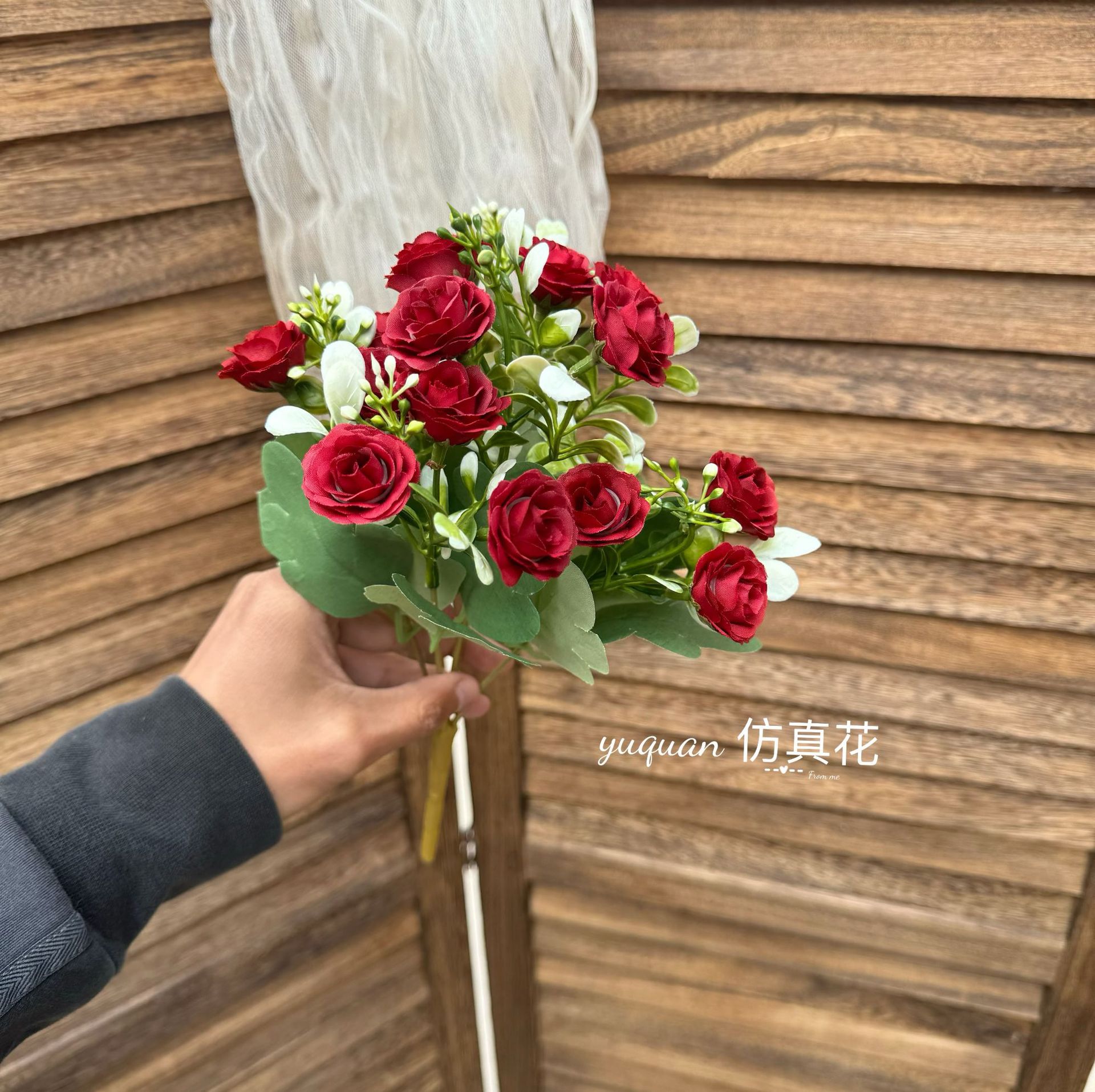 빨간색