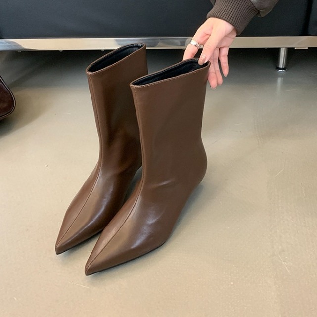 2025 Fall/Winter New Simple Designer Style Short Fashion Low-Heel Trendy Pointed Toe Slip-On Ankle Boots_vogvips.com