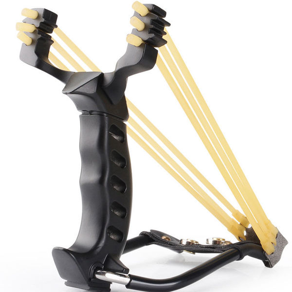 Travel entertainment slingshot for fishing