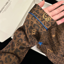 HelloKitty卡通豹纹涂鸦冰雪丝睡衣女春秋款美拉德长袖家居服套装