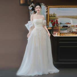 法式晨袍一字肩轻婚纱新娘结婚迎宾出门纱高端轻奢宴会晚礼服小众