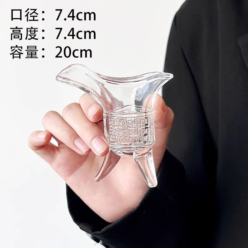 Taza del emperador antigua taza de licores personales caseros taza de tres patas taza creativa antiguo barril de vino de vidrio dispensador de licores