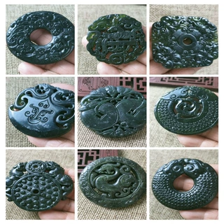 玉器批发黑墨玉镂空蛇纹玉打光透绿磁性玉牌吊坠挂件