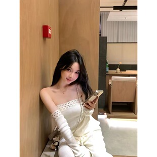 ��ҮҮ ��ɫ����ëᘿ���Ů¶��һ�ּ������ﶬ���ȴ���������