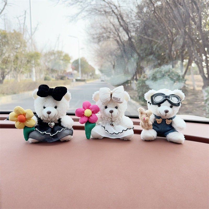 Creativo lindo cartón de dibujos animados peluche oso montado en la consola central decoraciones de automóviles accesorios de automóviles accesorios de automóviles para hombres y mujeres