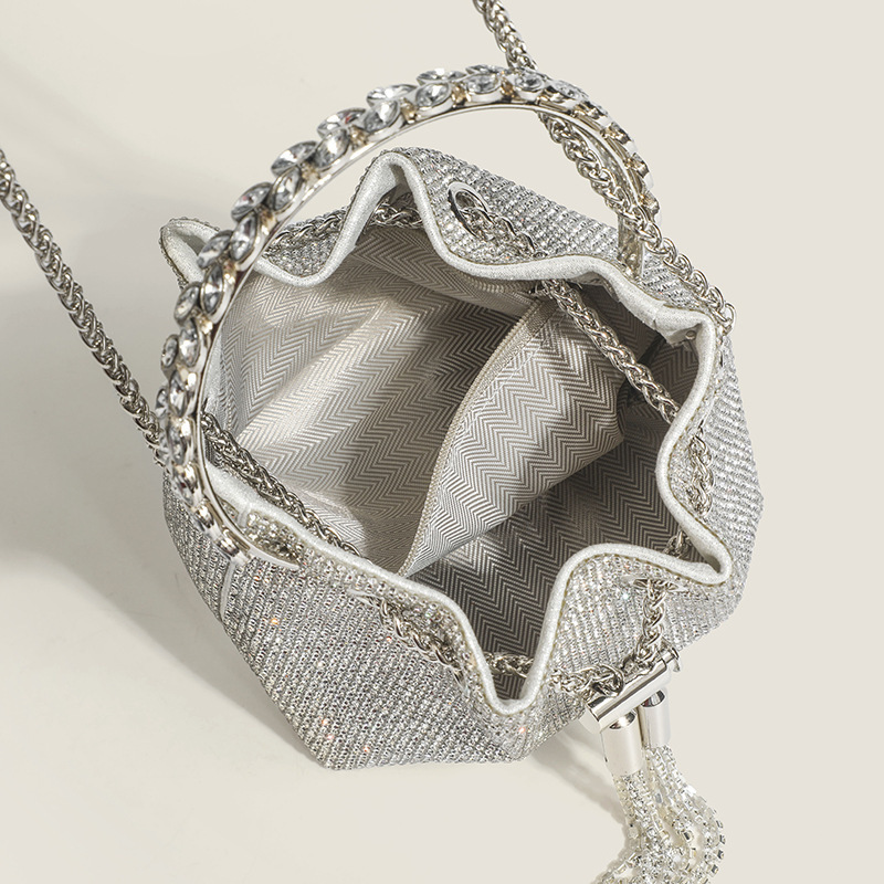 Borsa a tracolla da donna con catena di strass elegante pochette_voghion.com