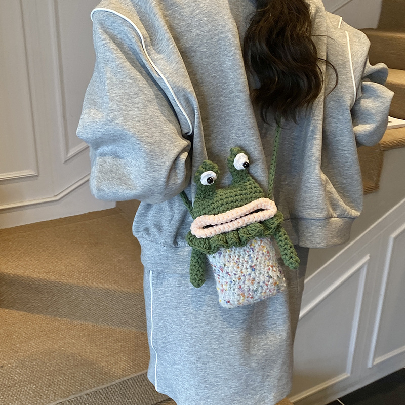 Caricatura rara, ranas feas, bolsos de hombro para niños y niñas, bolsos de gancho hechos a mano para niños, bolsos de mochila de otoño y invierno nuevos bolsos para niños