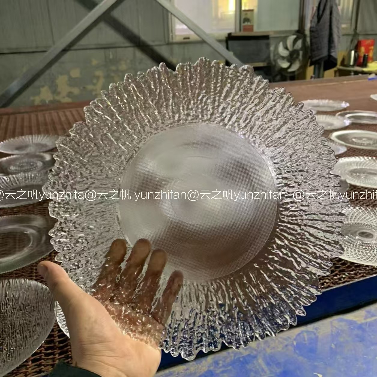 Nordic Style Glass Plate Household Western Food Plate Transparent Plate Wedding Decoration Glass Fruit Dessert Plate Lace Plate