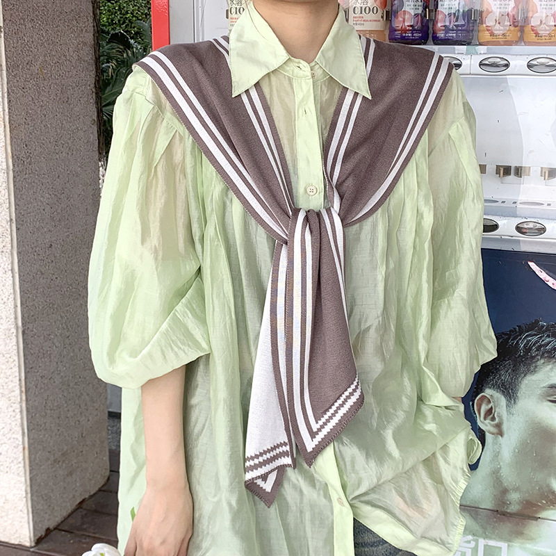 Versión coreana del chal rojo de la red de estilo marino, habitación con aire acondicionado, hombro, camisa exterior a rayas blancas y negras para mujer, cuello falso de punto de primavera y otoño