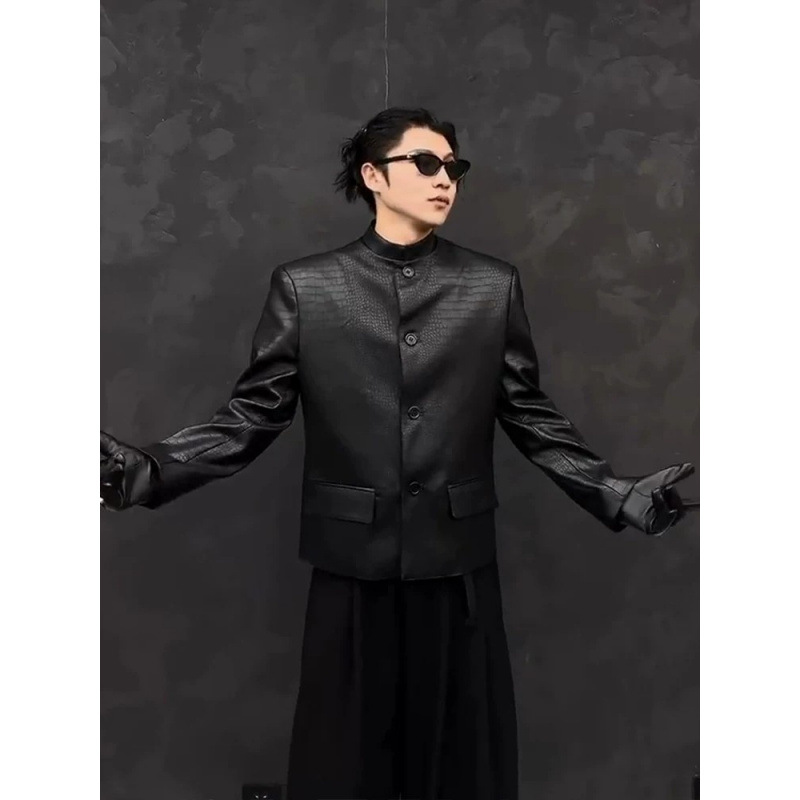 Men's new Chinese-style stand-up collar jacket, featuring a high-end crocodile-patterned PU leather design, a luxurious and tailored spring/autumn jacket Men's new Chinese-style stand-up collar jacket, featuring a high-end crocodile-patterned PU leather design, a luxurious and tailored spring/autumn jacket