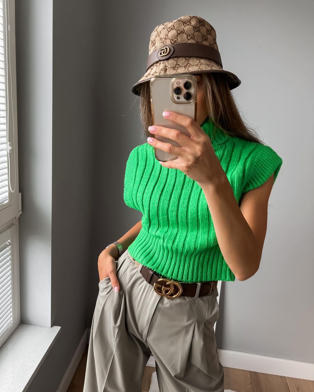 Stripe, Solid Color Pattern Spring, Autumn Season Fashion Style Wholesale Fashion Stripe Solid Color Sleeveless Sweaters & Cardigans