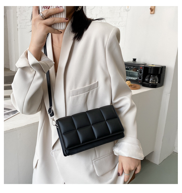 Solid Color Pattern Women's Medium Pu Leather Solid Color Streetwear Square Flip Cover Crossbody Bag