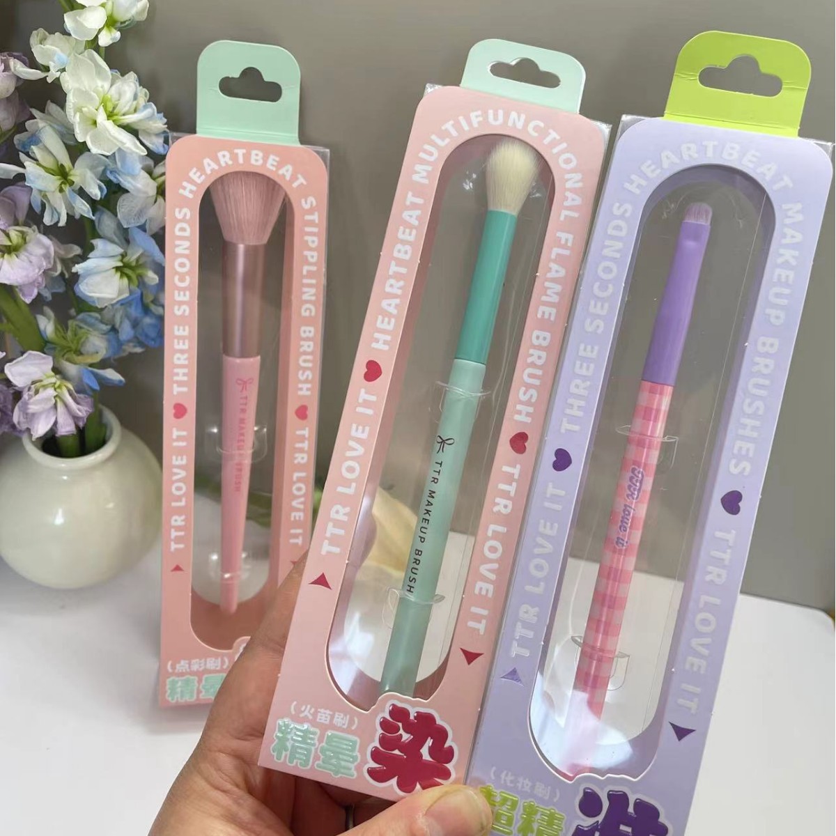 TTR suave, compacto y portátil, juego de pinceles de maquillaje, cepillo de reparación único, cepillo de detalle, cepillo de delineador de ojos, cepillo de polvo suelto para principiantes